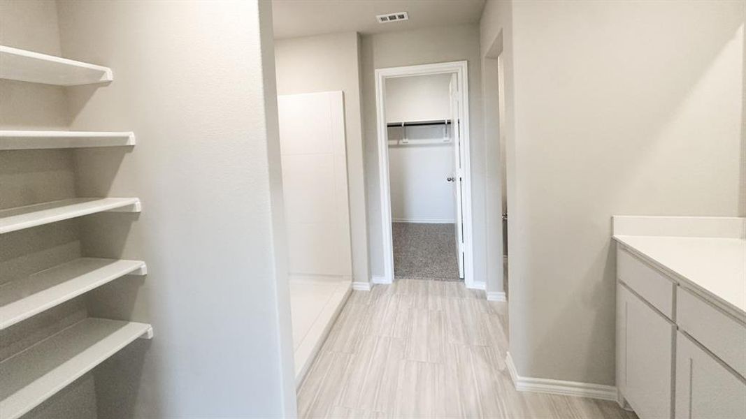 Image 15 of a home in Sunnycreek. Image 15 of a home in Sunnycreek.