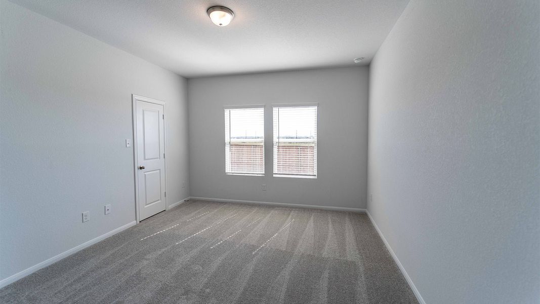 Spacious, unfurnished interior of a new home in Briarwood, Elgin (Image 13).