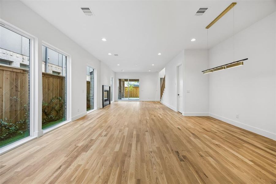 Spacious, unfurnished interior of a new home in , Dallas (Image 29). Spacious, unfurnished interior of a new home in , Dallas (Image 29).