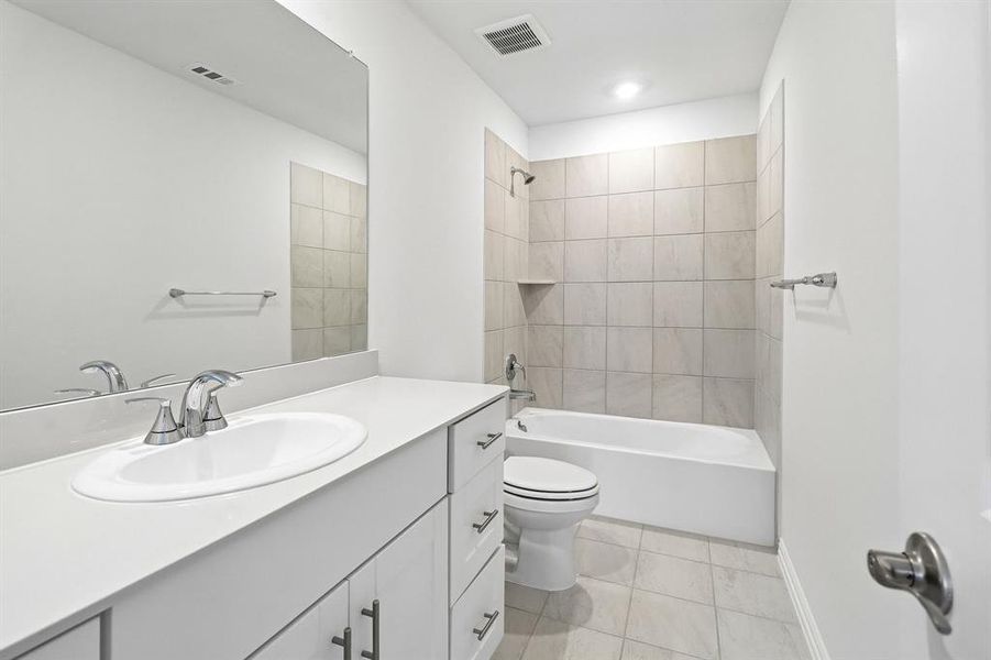 Furnished interior view inside a new home in Southridge - Spring Series, Princeton (Image 12).