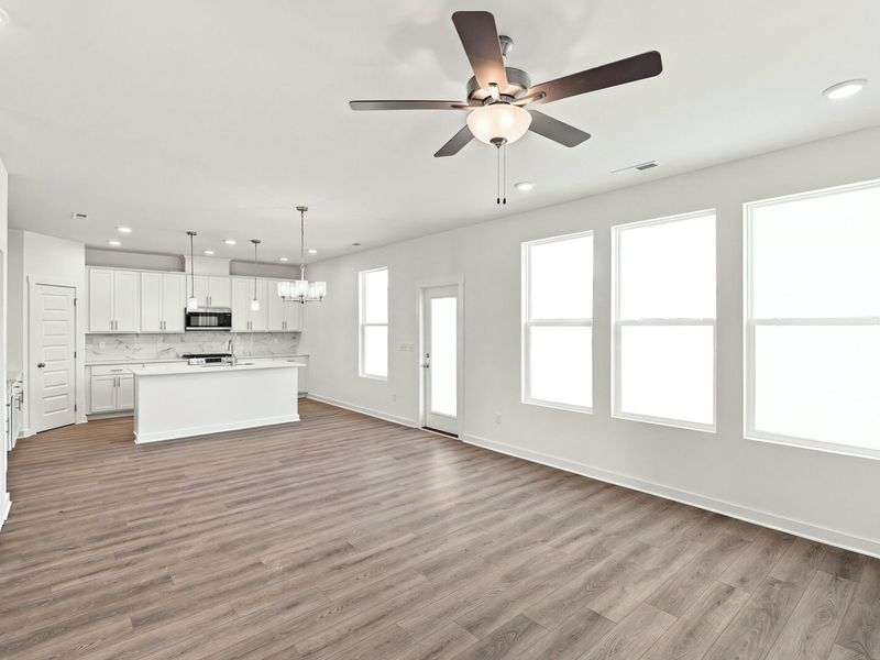 Spacious, unfurnished interior of a new home in Calista Farms, White House (Image 36).