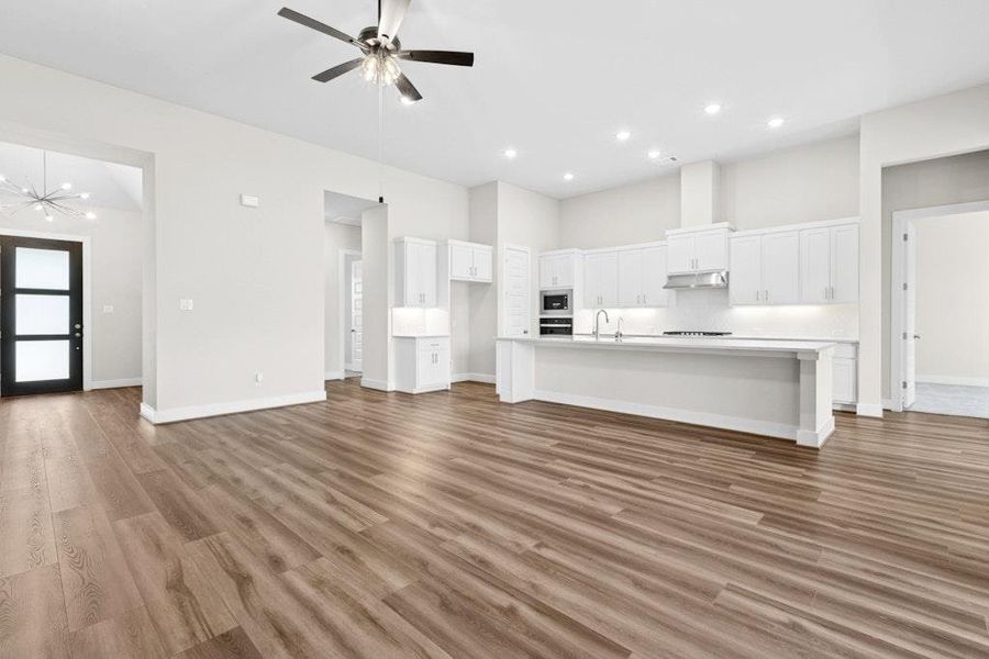 Spacious, unfurnished interior of a new home in Double Eagle Ranch, Cedar Creek (Image 26). Spacious, unfurnished interior of a new home in Double Eagle Ranch, Cedar Creek (Image 26).
