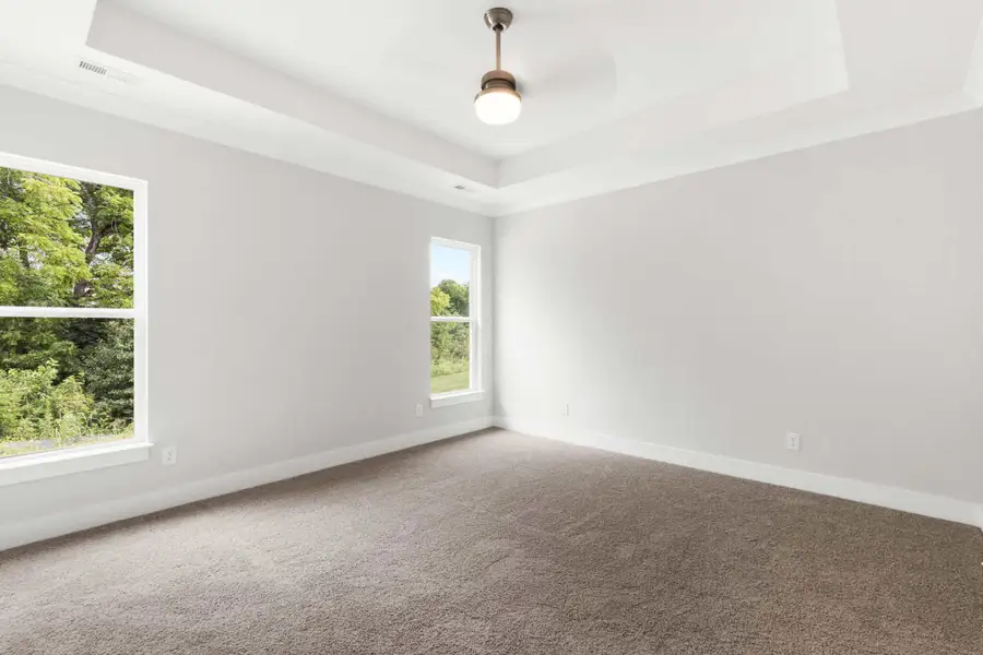 Spacious, unfurnished interior of a new home in Westfield Manor Homes, Gallatin (Image 3).