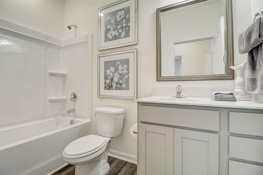 Stillpointe Dr-027 (2) Stillpointe Dr-027 (2)