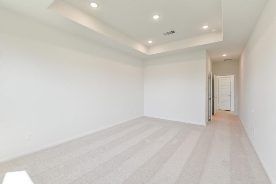 Spacious, unfurnished interior of a new home in Stone Creek Ranch, Hockley (Image 25).