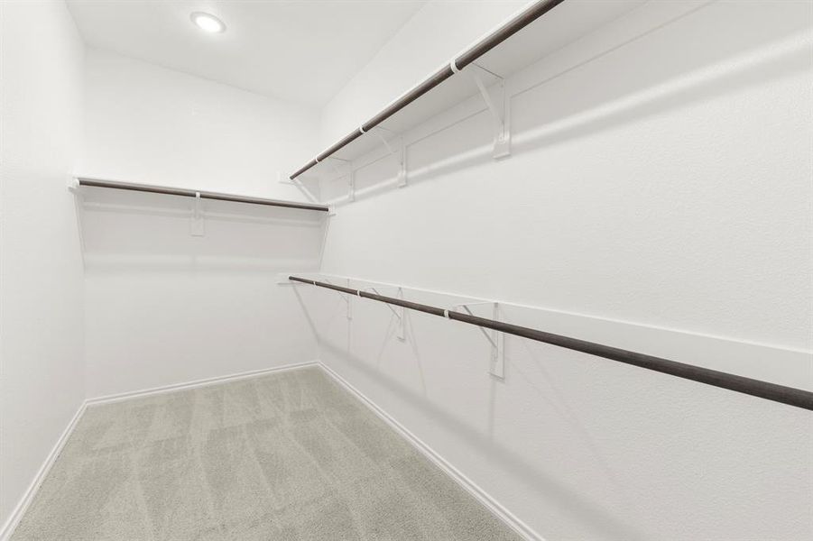 20. 1825 Hazer - Closet