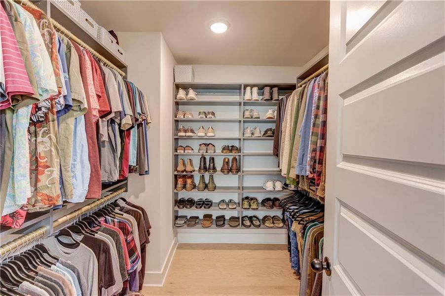 Close-up of interior finishes inside a home in Cambridge, Flowery Branch (Image 21).
