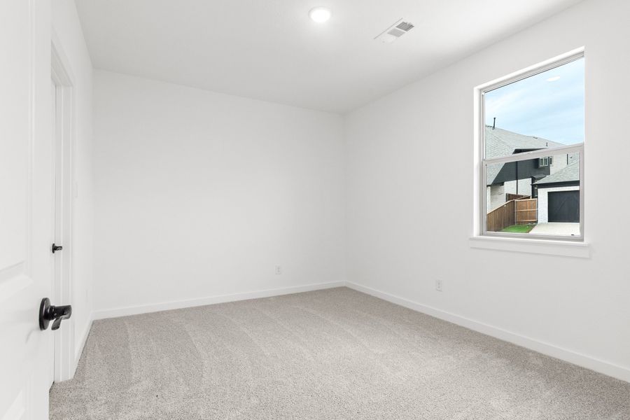 Spacious, unfurnished interior of a new home in Cottonwood Creek, Rowlett (Image 39). Spacious, unfurnished interior of a new home in Cottonwood Creek, Rowlett (Image 39).