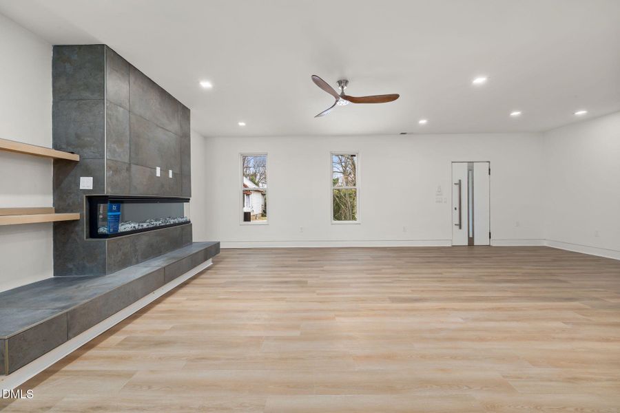 9-web-or-mls-DX3A1401 9-web-or-mls-DX3A1401