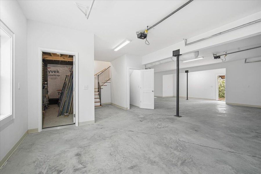 Spacious, unfurnished interior of a new home in , North Charleston (Image 40).