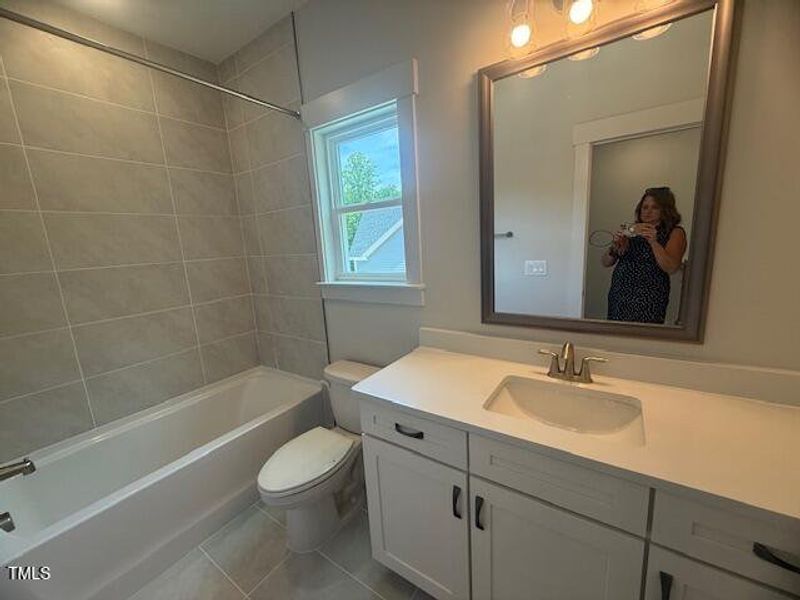 IMG_3324 (7) IMG_3324 (7)