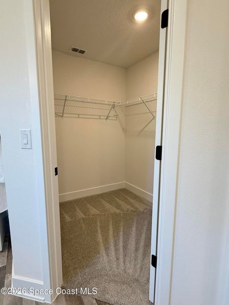 Spacious, unfurnished interior of a new home in Sebastian Highlands, Sebastian (Image 13).