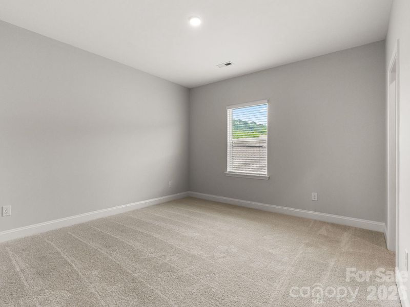 Spacious, unfurnished interior of a new home in , Asheville (Image 22).