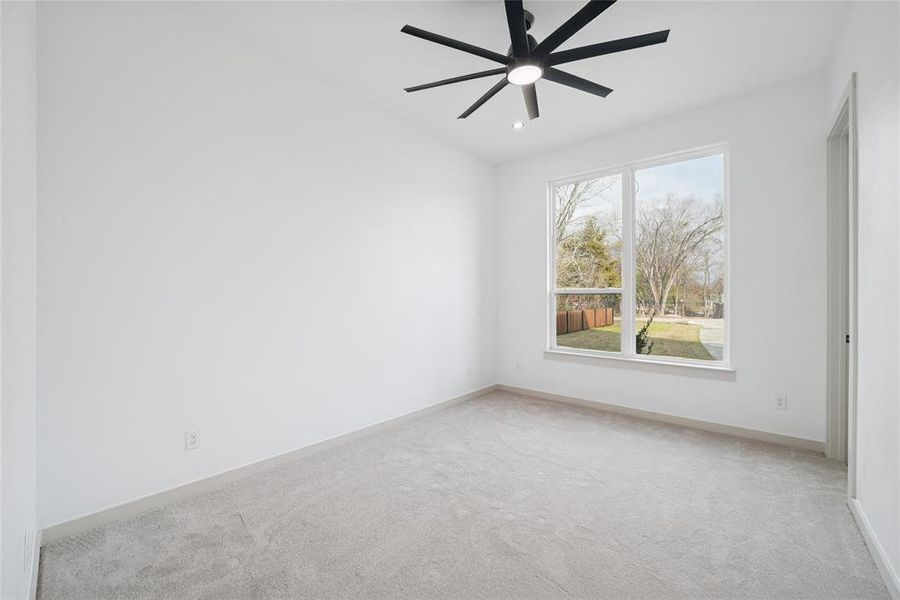 Spacious, unfurnished interior of a new home in , Tool (Image 22).