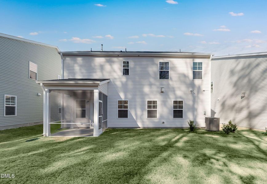 SUN_SherriDowns_Pic_Leighton-5