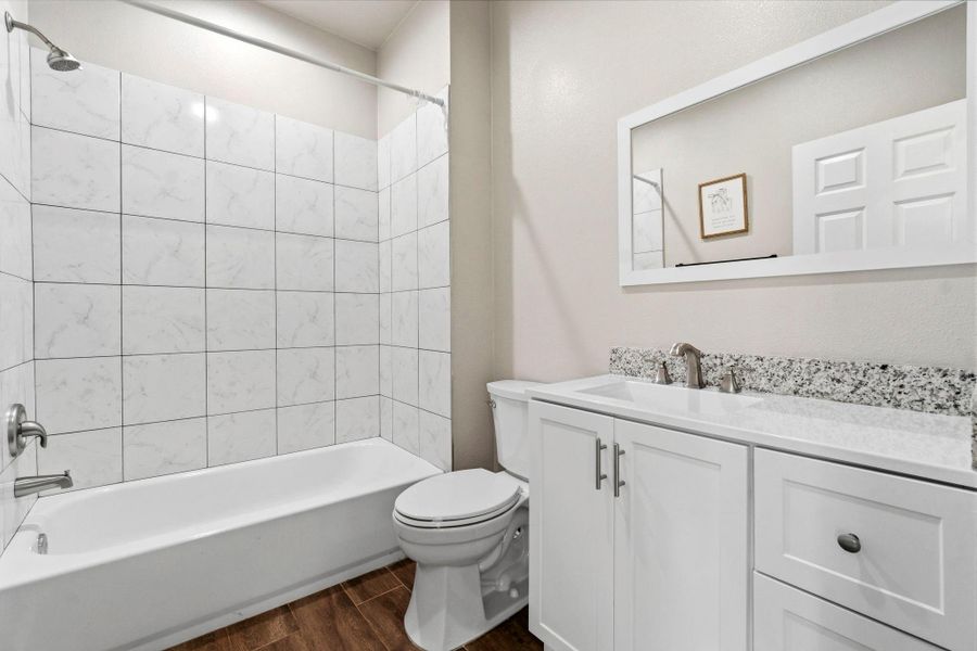Furnished interior view inside a new home in , Livingston (Image 5).