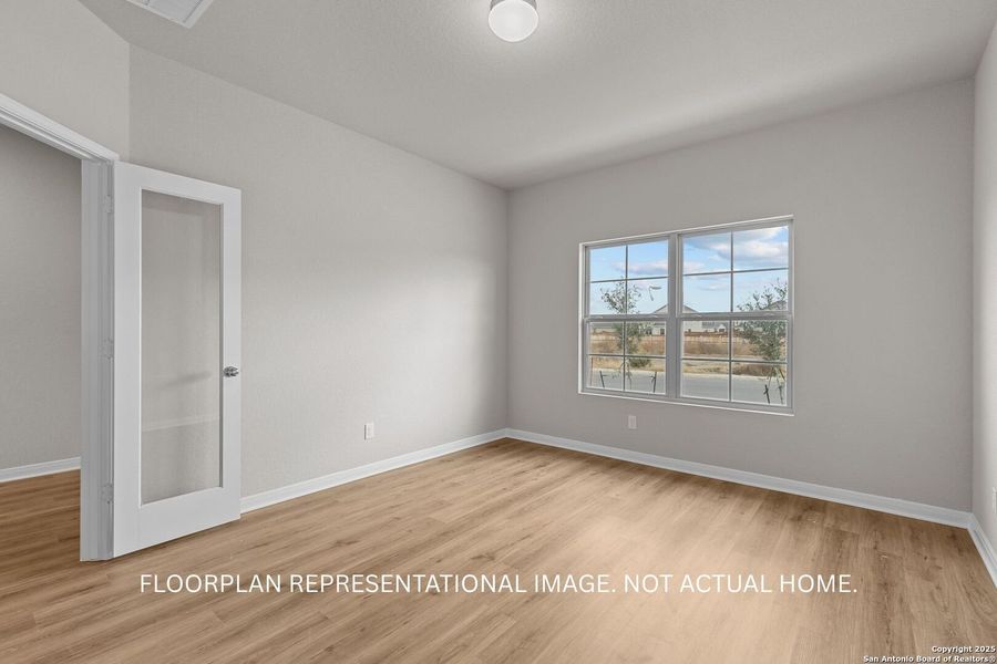 Spacious, unfurnished interior of a new home in Paloma Park, Converse (Image 8).