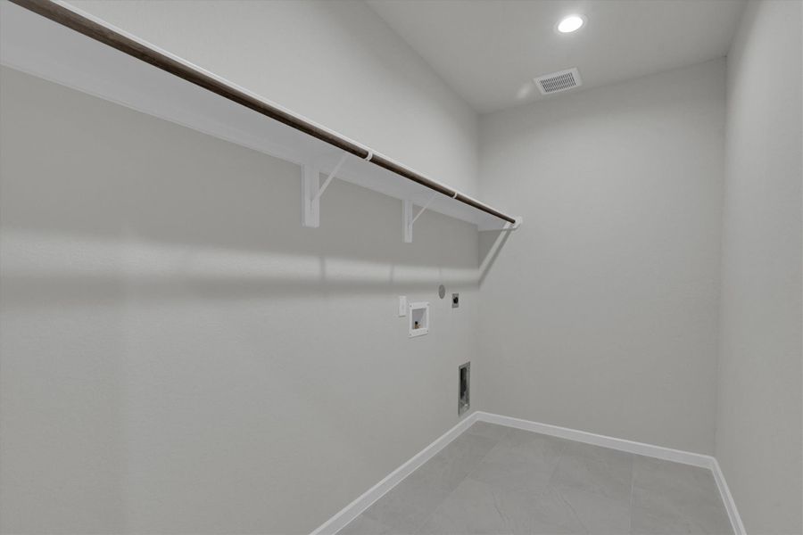 Image 33 of a home in Lago Mar 50' & 55'. Image 33 of a home in Lago Mar 50' & 55'.