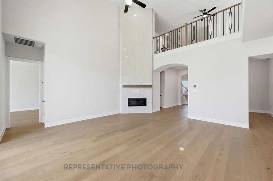 Spacious, unfurnished interior of a new home in Star Trail: 65ft. lots, Prosper (Image 23). Spacious, unfurnished interior of a new home in Star Trail: 65ft. lots, Prosper (Image 23).