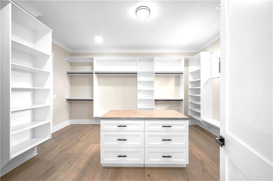 Furnished interior view inside a new home in , Buford (Image 7).