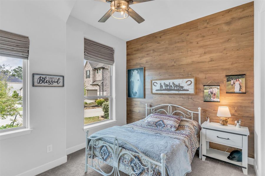 Guest Bedroom with en-suite bath