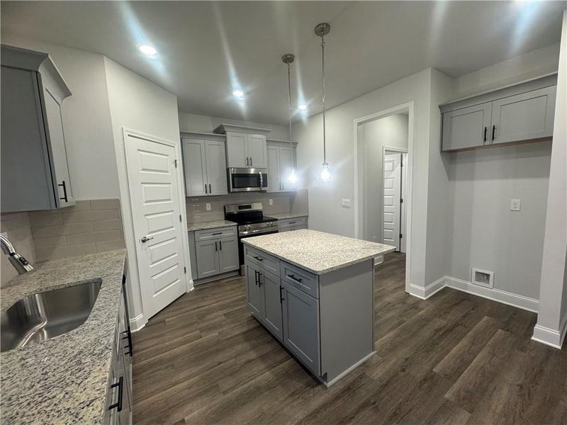 Furnished interior view inside a new home in The Fields of Walnut Creek, Pendergrass (Image 7). Furnished interior view inside a new home in The Fields of Walnut Creek, Pendergrass (Image 7).