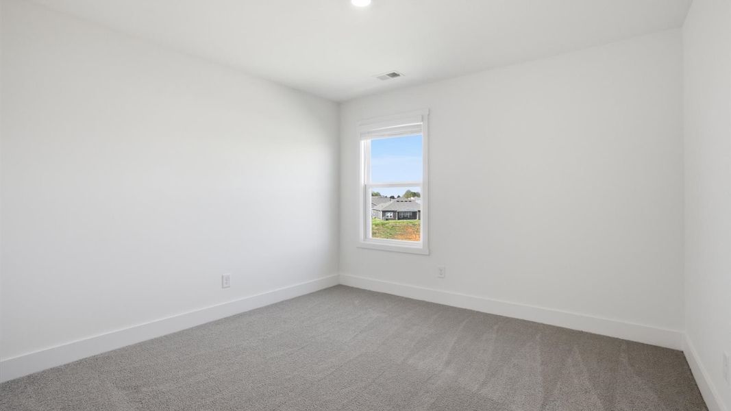 Spacious, unfurnished interior of a new home in Millstone Village, Morristown (Image 35).
