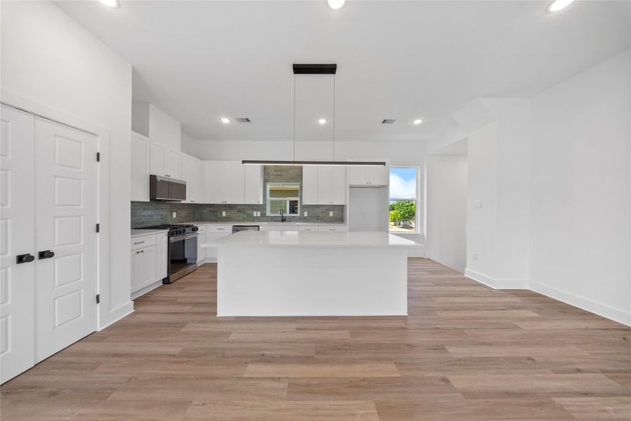 Furnished interior view inside a new home in , Houston (Image 8).