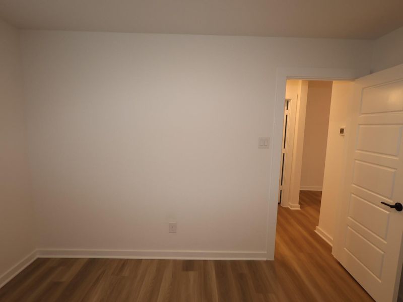 Spacious, unfurnished interior of a new home in Summerview, Fulshear (Image 6).