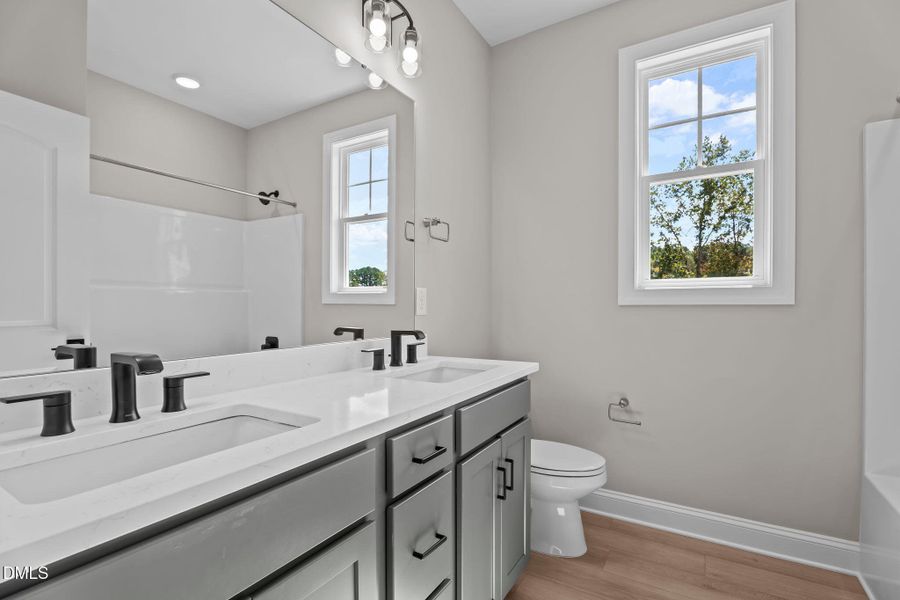 38-web-or-mls-DSC09843 38-web-or-mls-DSC09843