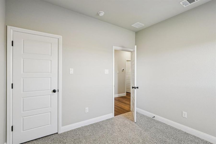 Spacious, unfurnished interior of a new home in , Alvarado (Image 30).