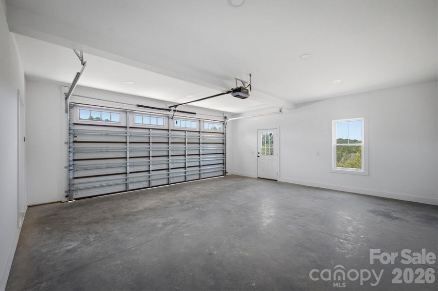 Spacious, unfurnished interior of a new home in , Valdese (Image 25). Spacious, unfurnished interior of a new home in , Valdese (Image 25).