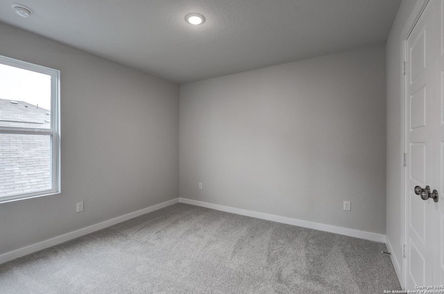Spacious, unfurnished interior of a new home in Park Place, New Braunfels (Image 26). Spacious, unfurnished interior of a new home in Park Place, New Braunfels (Image 26).