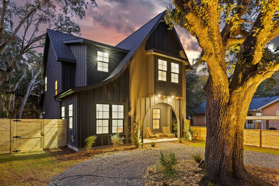 Exterior details and patio area of a home in , North Charleston (Image 36).