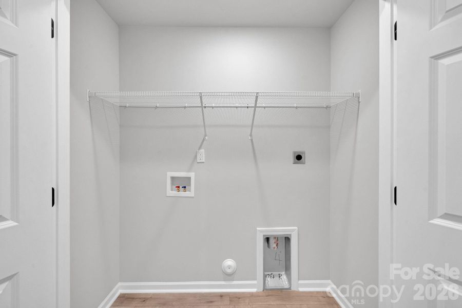 Spacious, unfurnished interior of a new home in , Concord (Image 28).