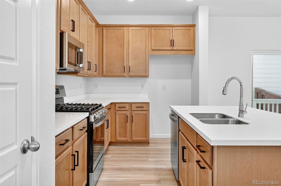 2065 Barnwood Drive ~ Ready Now 2065 Barnwood Drive ~ Ready Now