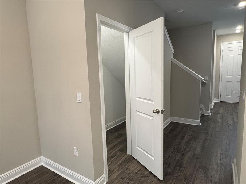 Spacious, unfurnished interior of a new home in Hamlin Ridge, Winter Garden (Image 14).