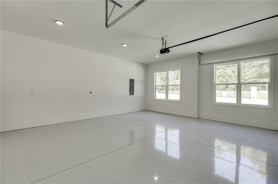 Spacious, unfurnished interior of a new home in , Gainesville (Image 73).