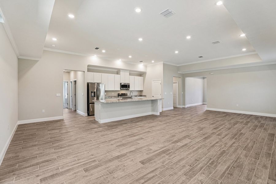 Spacious, unfurnished interior of a new home in Palm Bay, Palm Bay (Image 23).