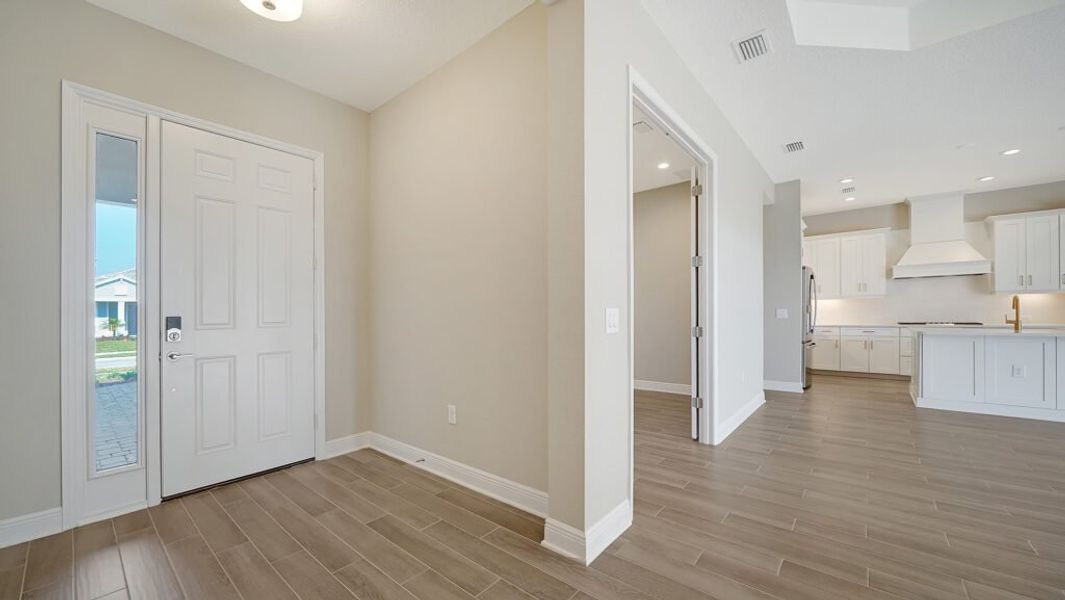 Spacious, unfurnished interior of a new home in Grand Palm, Venice (Image 12). Spacious, unfurnished interior of a new home in Grand Palm, Venice (Image 12).