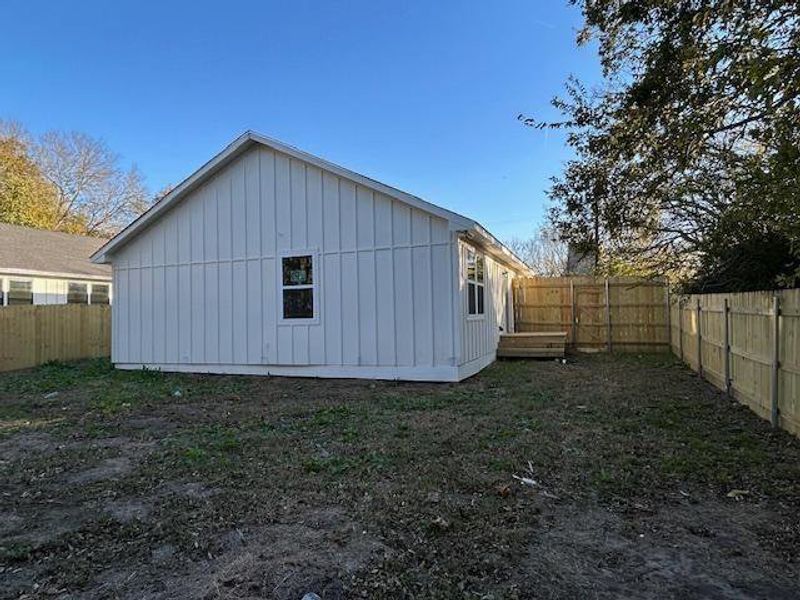 Exterior details and patio area of a home in , Ector (Image 14).