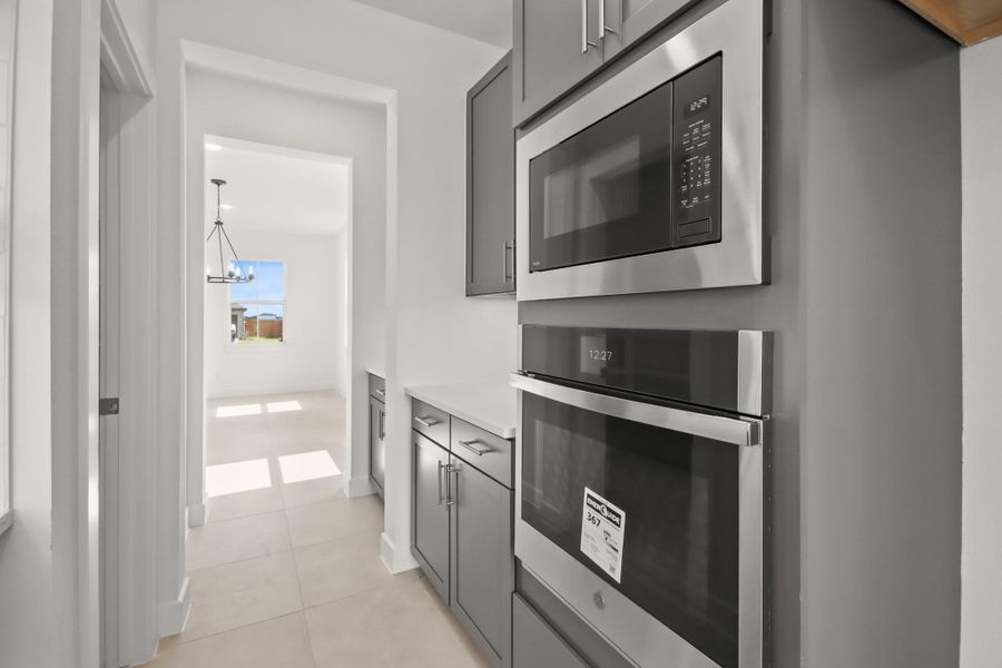 Butler's pantry Butler's pantry