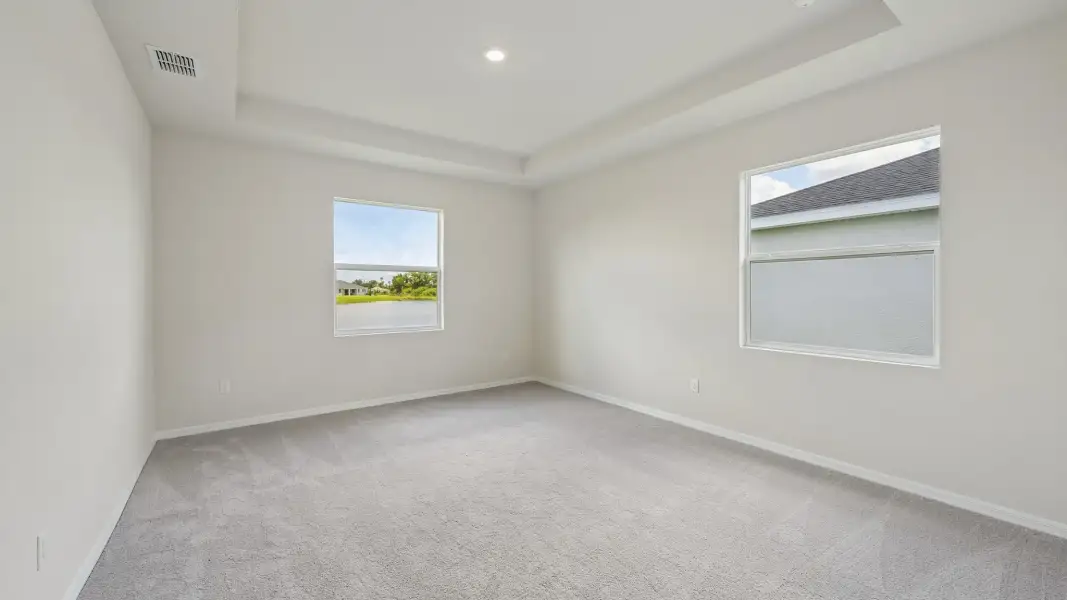Spacious, unfurnished interior of a new home in Oakfield Trails, Parrish (Image 17).