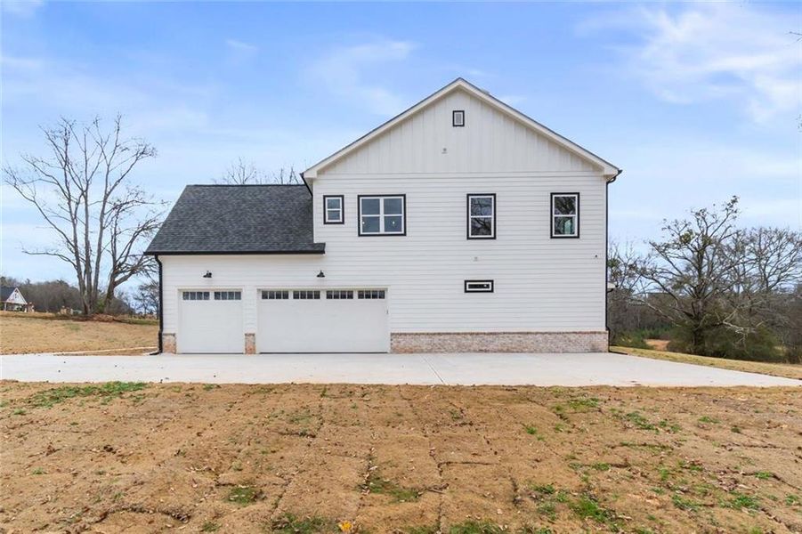 Exterior details and patio area of a home in , Social Circle (Image 3).