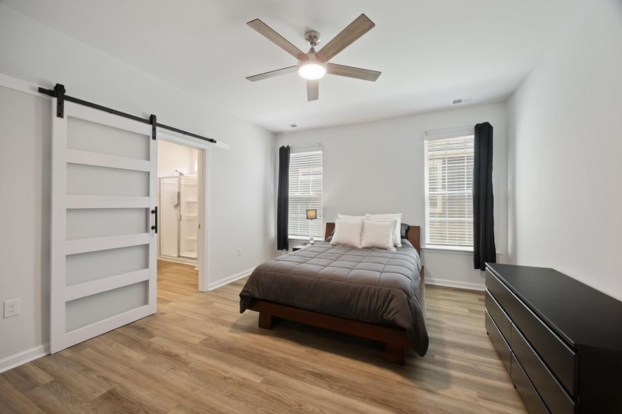 Furnished interior view inside a new home in , Beaufort (Image 15).