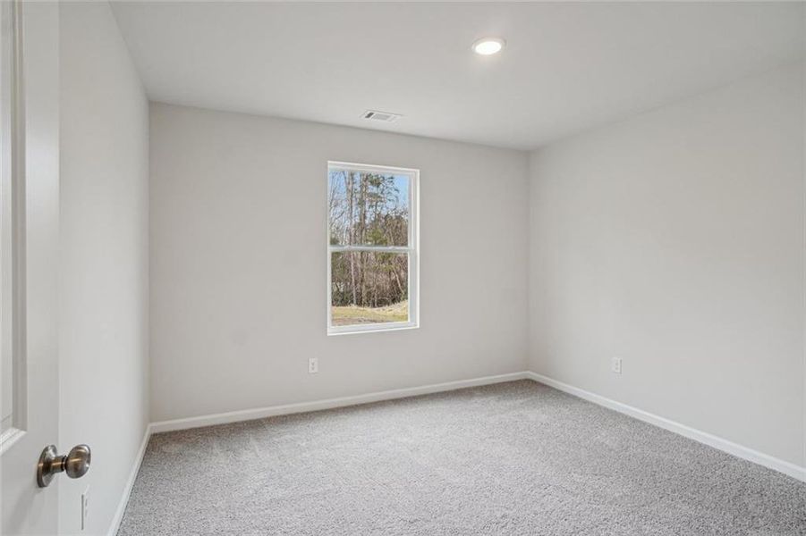 Spacious, unfurnished interior of a new home in Liberty Pointe, Villa Rica (Image 10).
