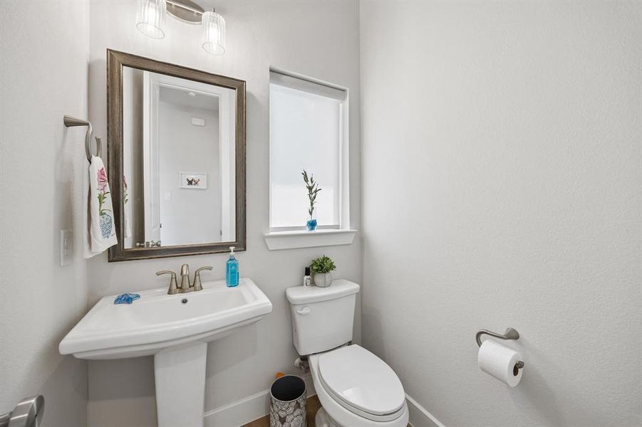 Furnished interior view inside a new home in Sandbrock Ranch, Aubrey (Image 23).