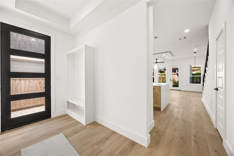 Spacious, unfurnished interior of a new home in , Houston (Image 19).