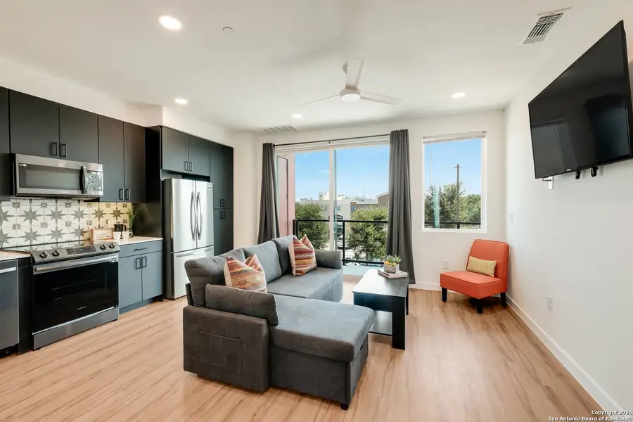 Furnished interior view inside a new home in The Mercer, New Braunfels (Image 9).