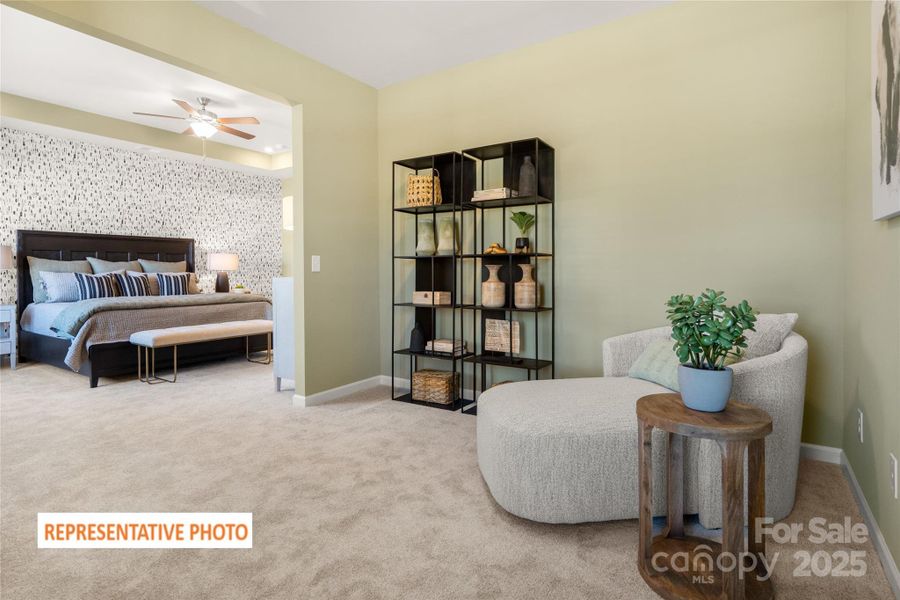 Image 18 of a home in Green Acres.